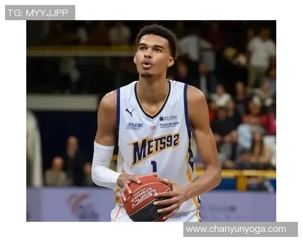 文班亚马场均数据惊人新秀之争已无悬念他将成为最佳新秀热门人选