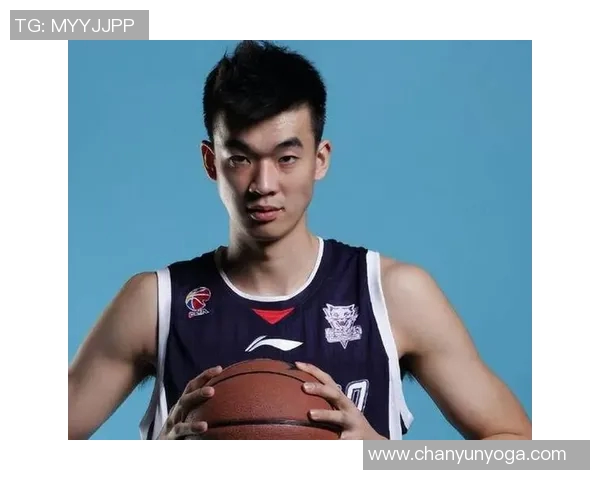 李慕豪：从篮球新星到职业生涯巅峰的奋斗之路与成长故事