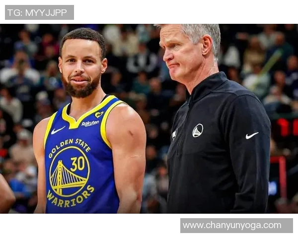 2015至2016赛季NBA勇士与雷霆激战回顾及精彩瞬间分析