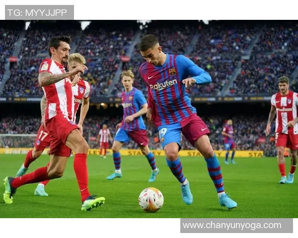 巴萨与巴黎在1718赛季的巅峰对决回顾与分析