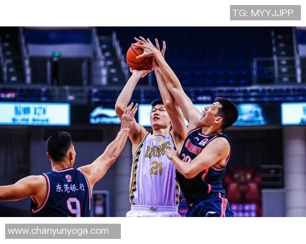 查维斯与费伦斯激战正酣谁能在这场较量中笑到最后