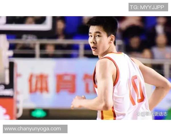 郭昊文：从青涩少年到篮球场上的璀璨明星之路揭秘
