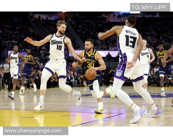 2016年勇士与国王精彩对决视频回顾及赛季亮点分析