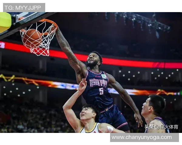 昨晚CBA精彩对决广东队逆转北京队展现强大实力与团队合作精神 昨晚CBA精彩对决广东队逆转北京队展现强大实力与团队合作精神