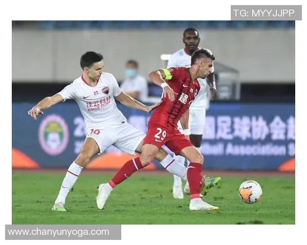 杭州足球队配合风格深度对比与战术解析全景观察